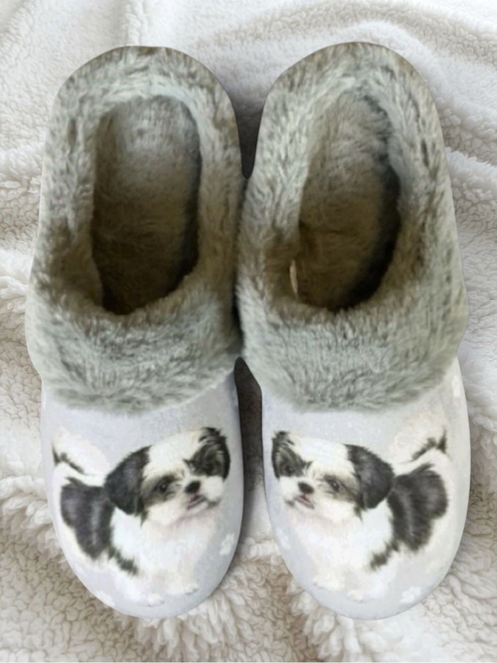 Snuggs Slippers Gray White Shih Tzu Dog Faux Fur Loungewear Novelty L/XL NWOT